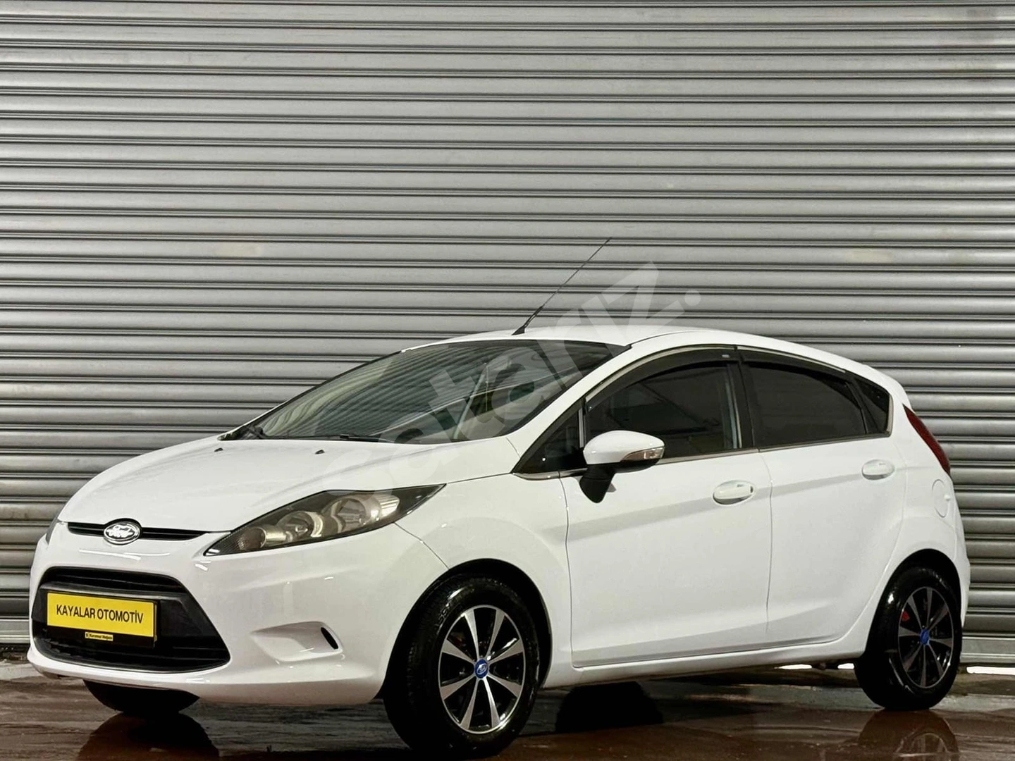 KAYALAR'DAN 2012 MODEL FİESTA 174.000KM BENZİN/LPG TAM BAKIMLI