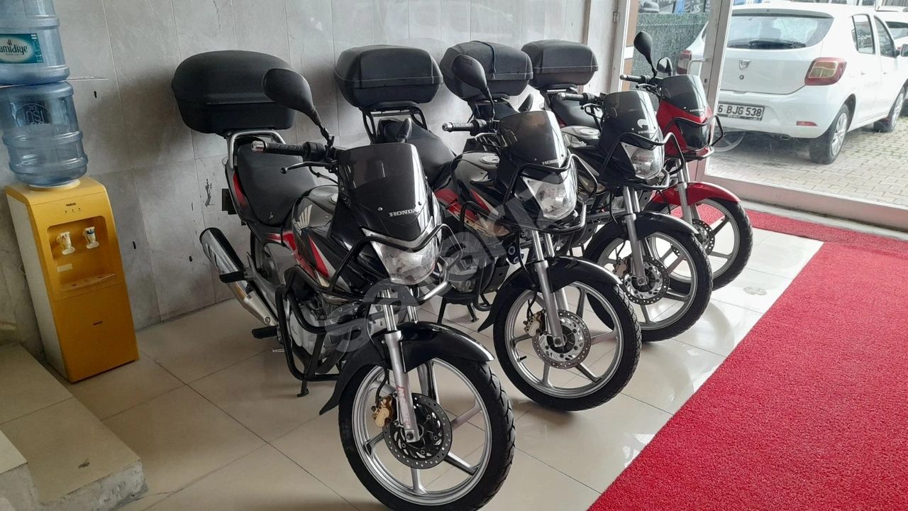 2017 HONDA CBF 150 ADETLİ