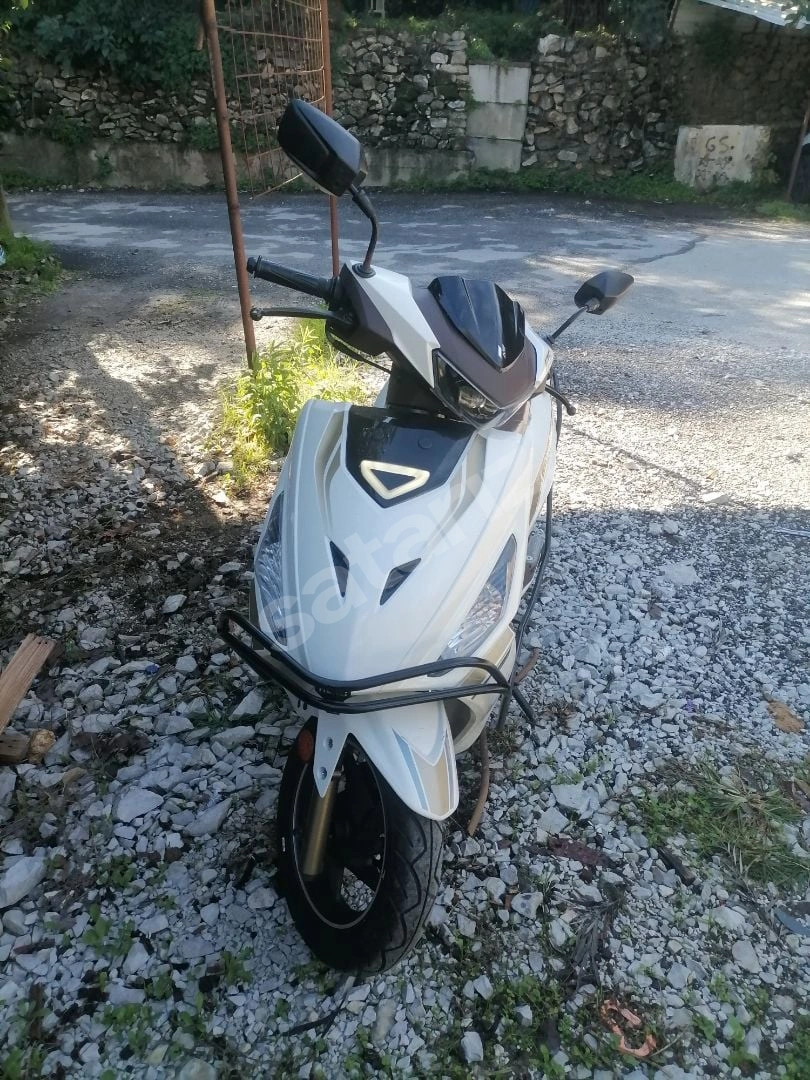 2023 Model 9000 Km Servis Bakımlı Tertemiz Hero 125 Motorsiklet