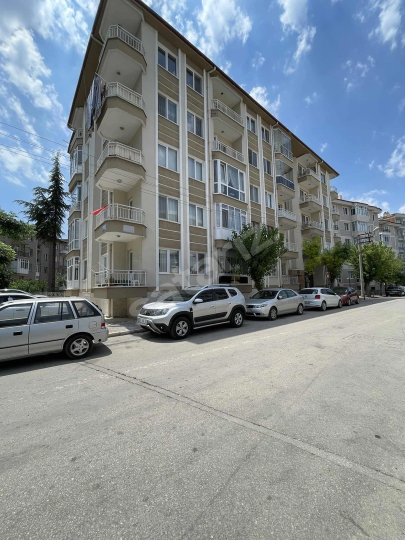 AFYON TOPRAK EMLAKTAN ÖRNEKEVLER MH SATILIK DAİRE