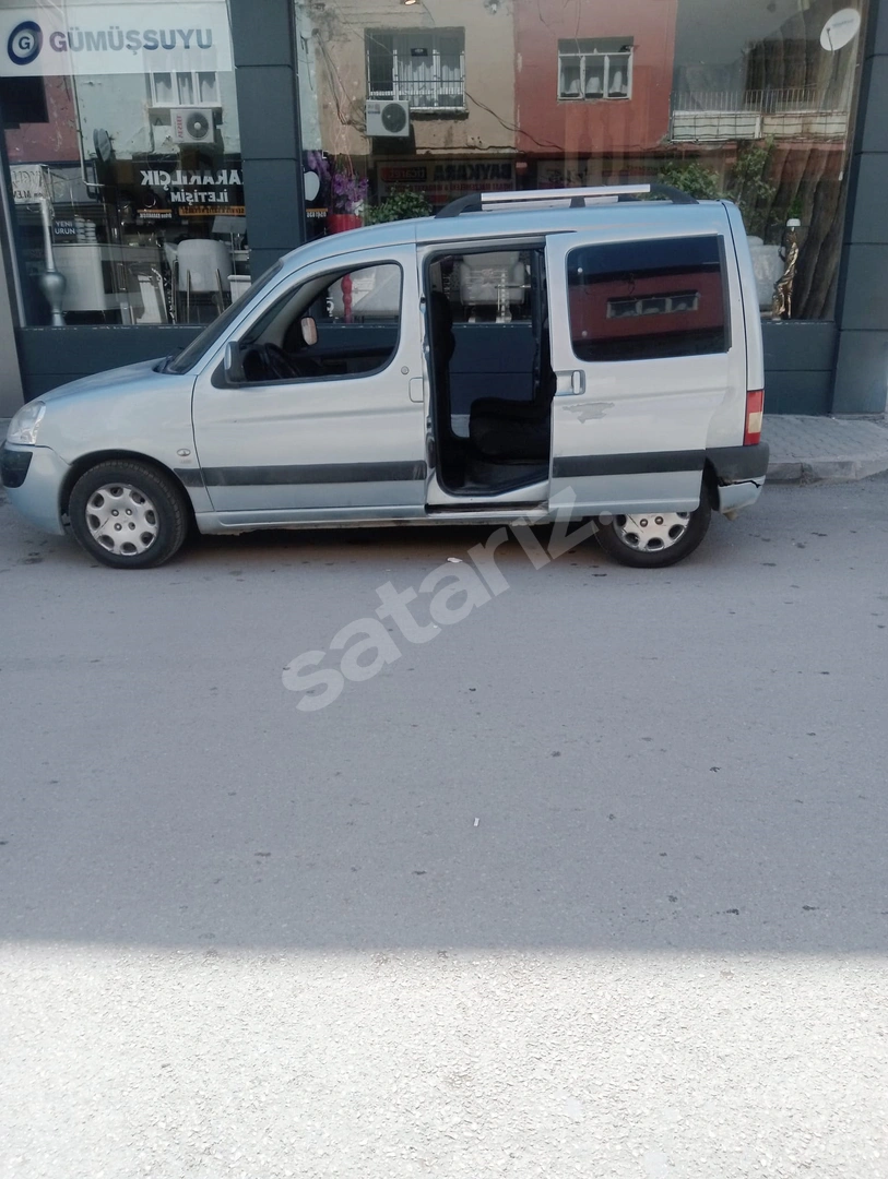 Çift sürgülü Peugeot partner kombi 2005
