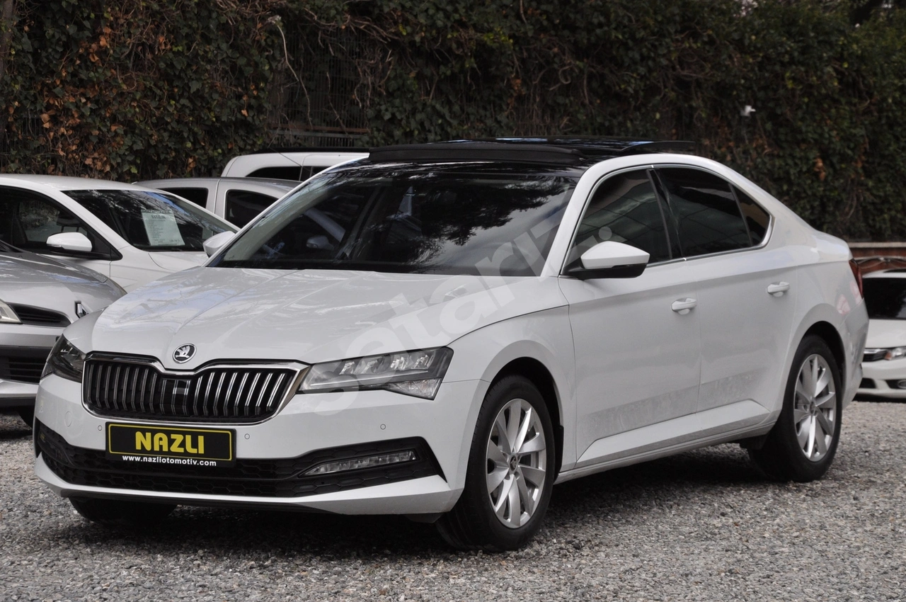 2022 SKODA SUPER B (senetle taksitlendirme seçeneğimiz vardır)