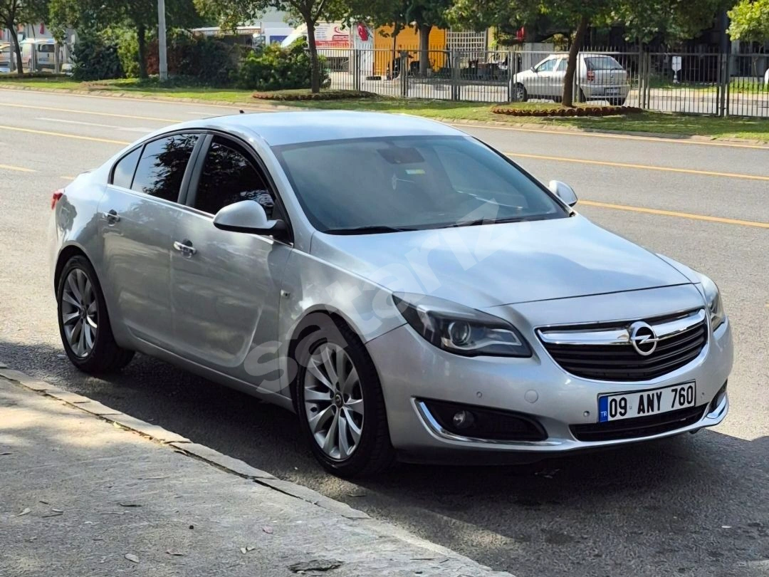 YETKİLİ ÖZEL SERVİS BAKIMLI TRAMERSİZ OPEL İNSİGNİA