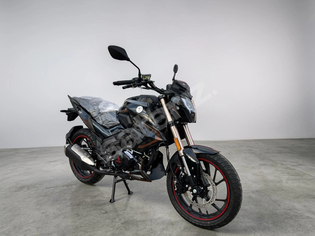 FALCON SALVADOR 188 KREDİ KARTINA 12 AY TAKSİT İMKANI