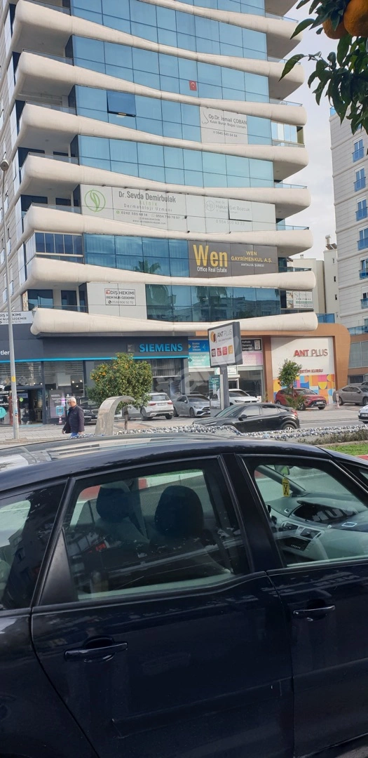 Burhanettin Onat Cad.Tabela Görünürlügü Yüksek Kir