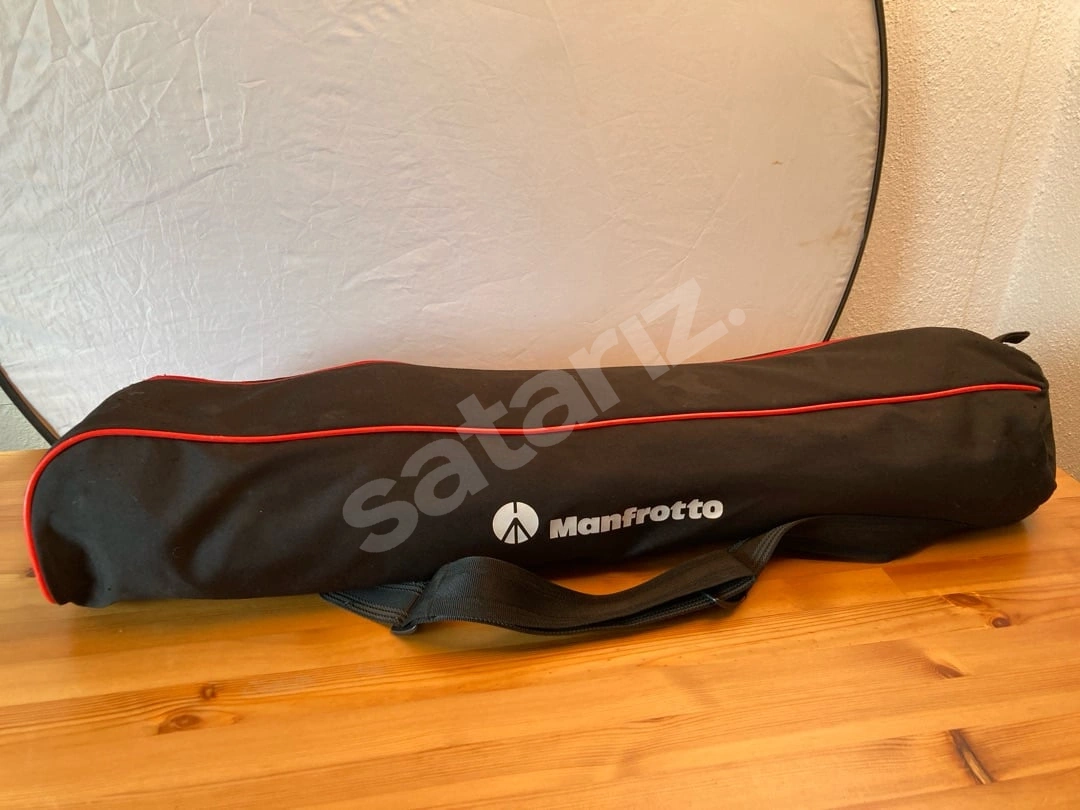 Manfrotto Tripod