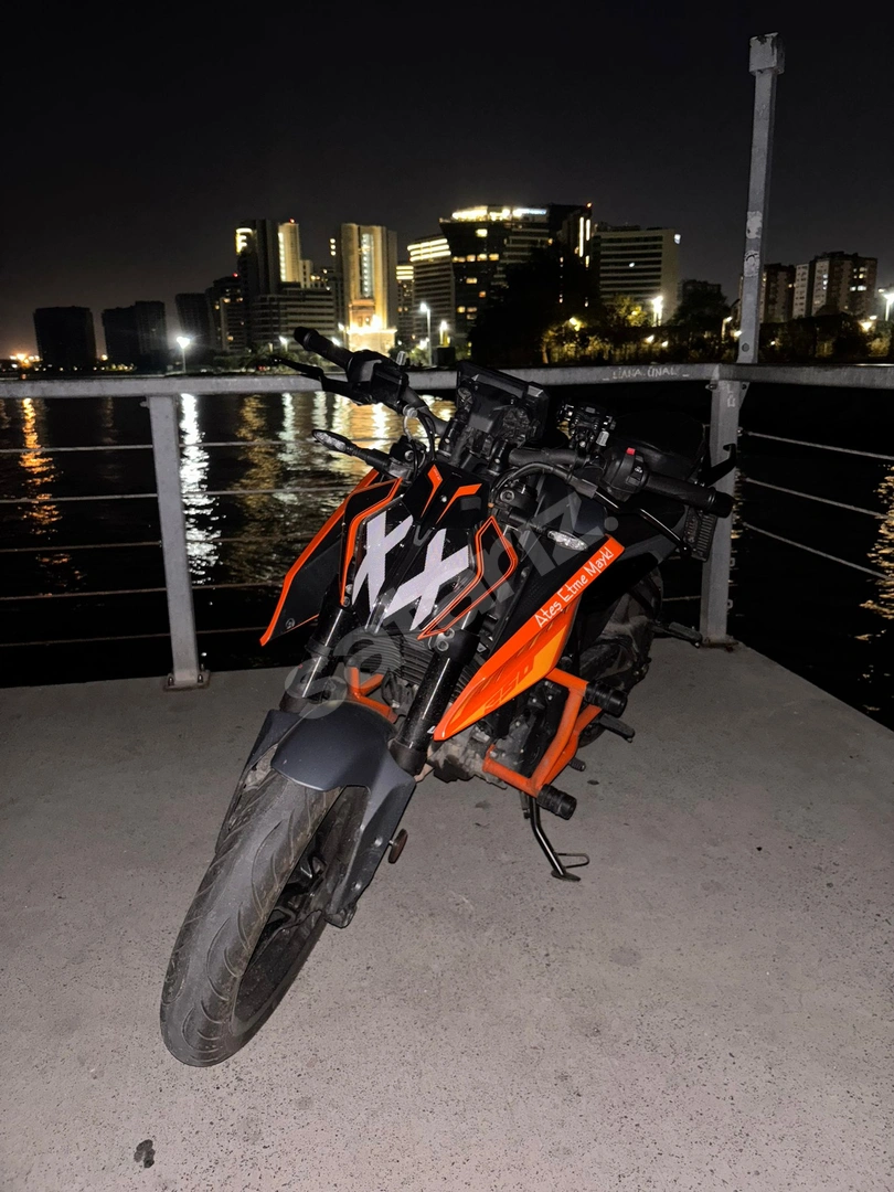Duke 250 2025 model