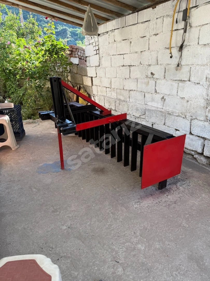 Taş Toplama Tırmığı