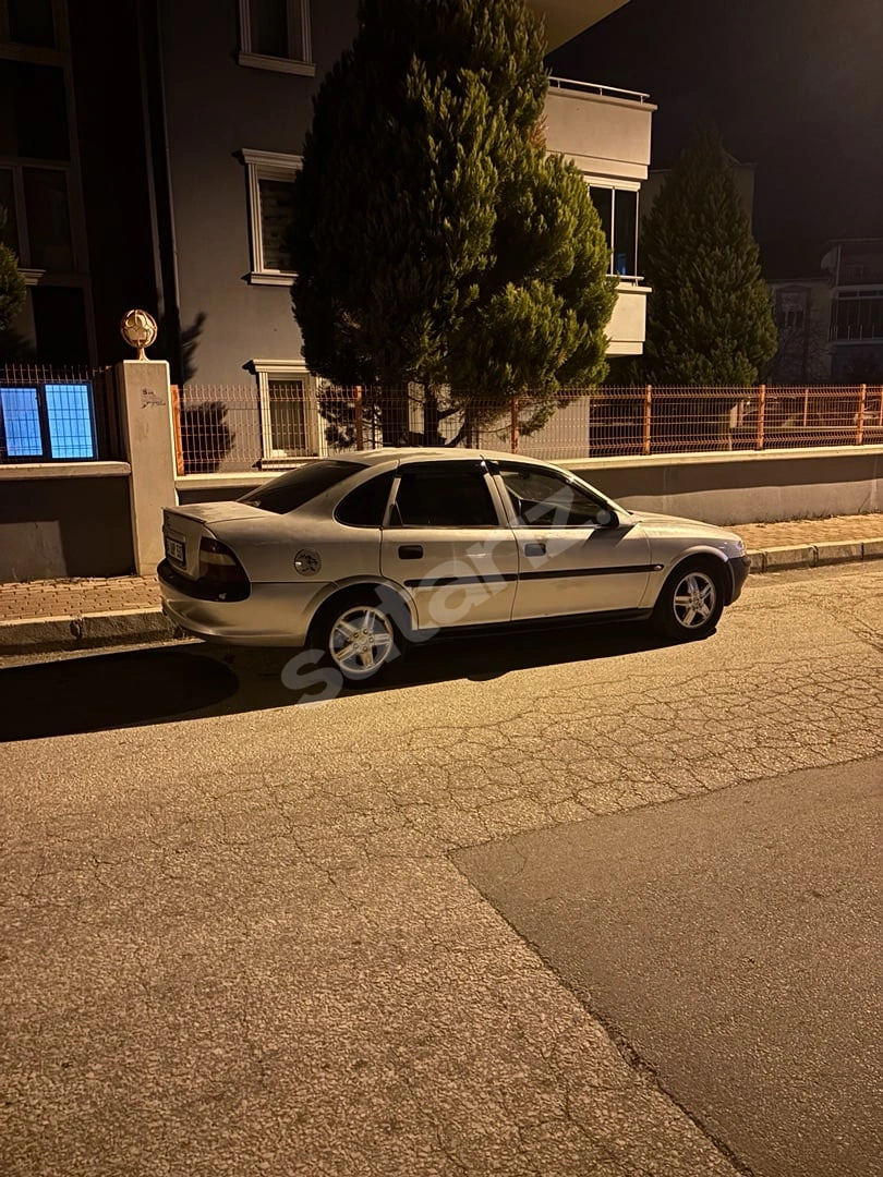 99 Vectra
