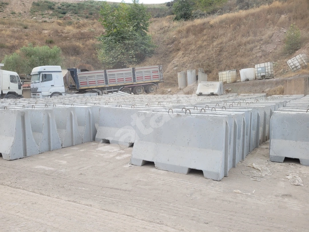 Bariyer Yol Ve Otopark Duvarı