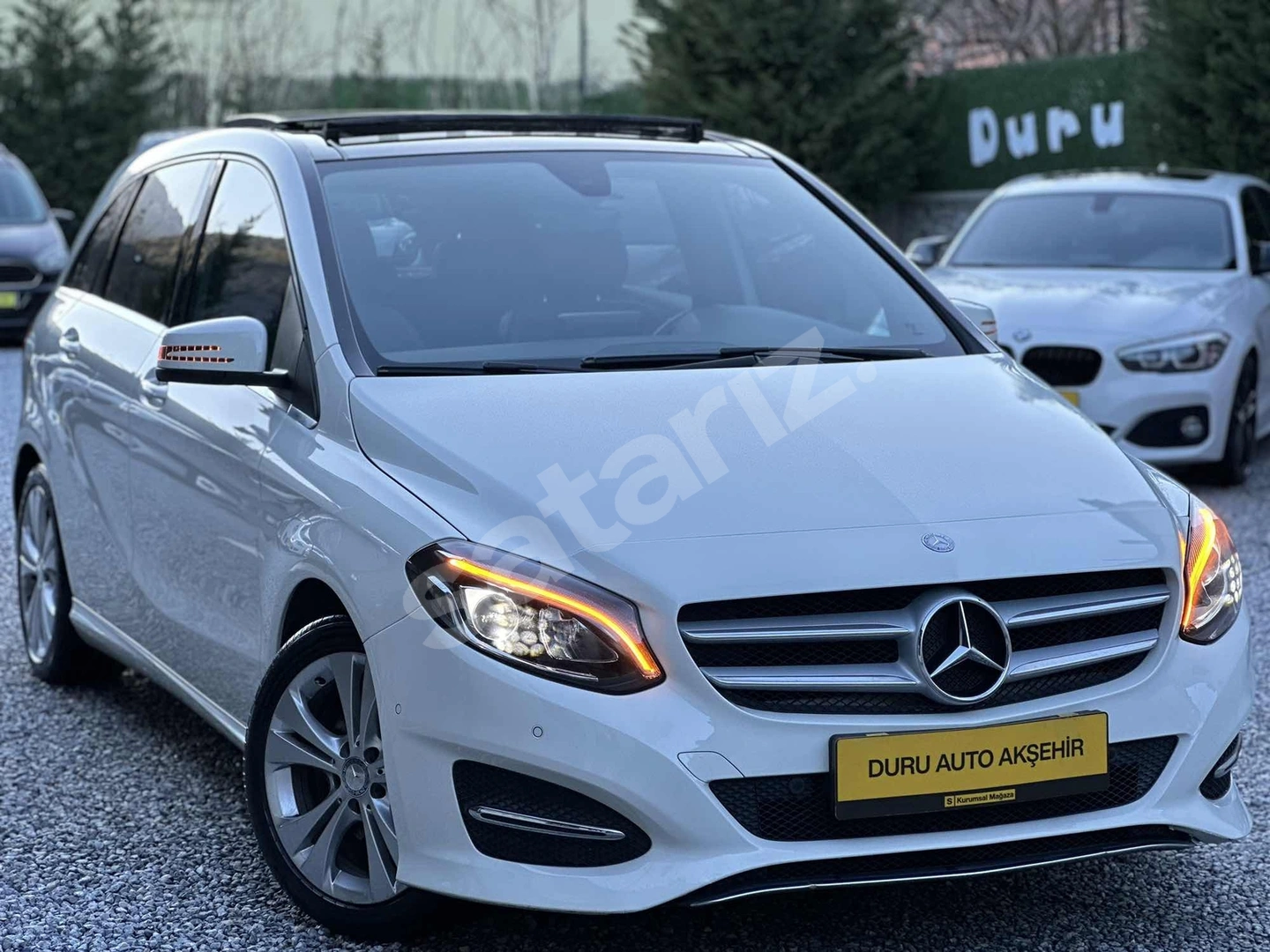 2015 MERCEDES B180 URBAN CAM TAVAN HATASIZ BOYASIZ TRAMERSİZ
