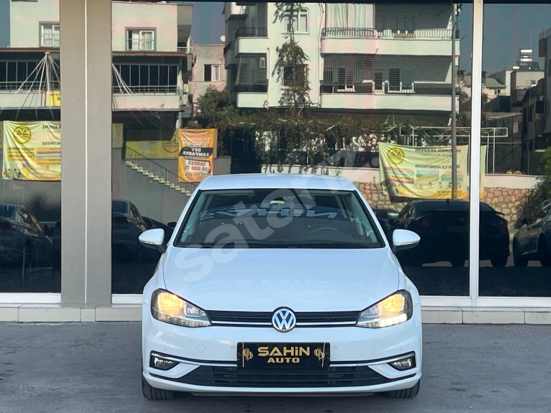 ŞAHİN AUTO 2017 GOLF 1.6 TDİ COMFORTLİNE HIZ SBTLEME G GRŞ