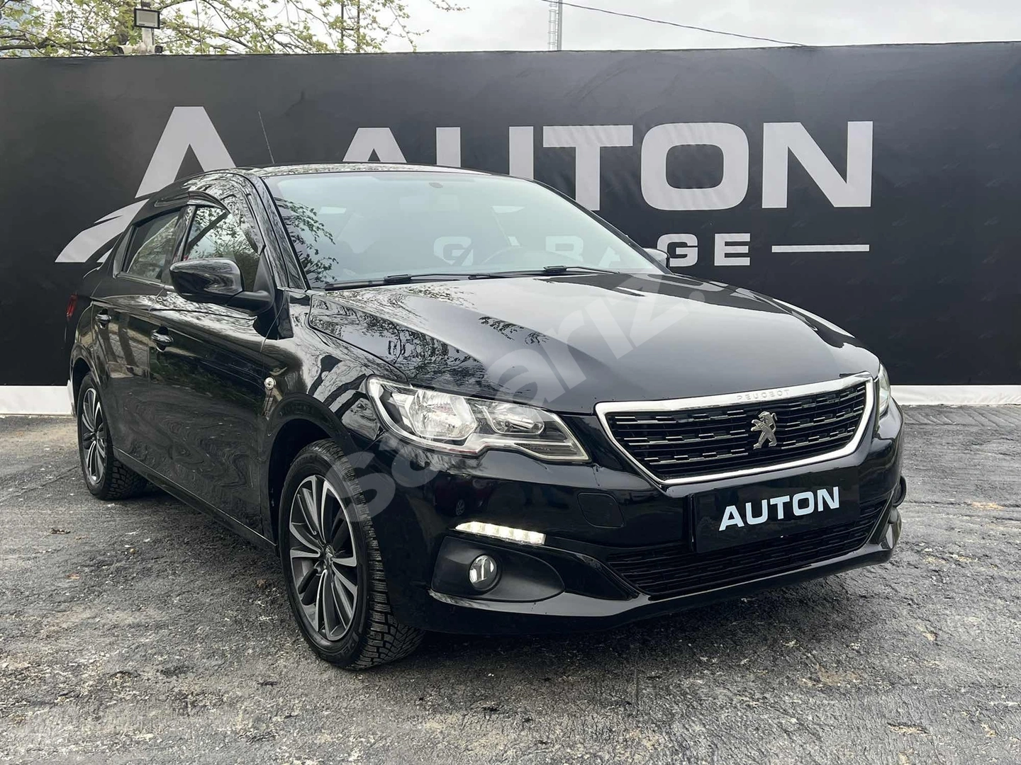 AUTON GARAGE 2018 1.6 HDI ALLURE %30 PEŞİNAT K.KARTINA TAKSİT