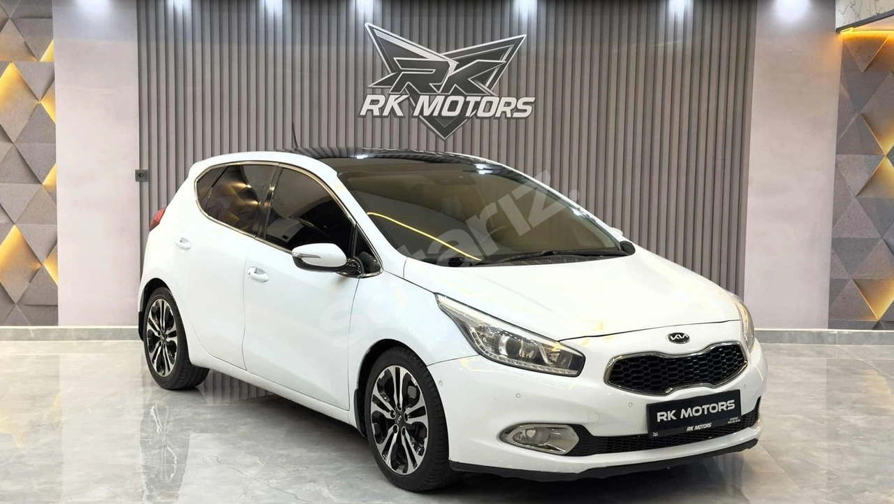2013 KİA CEED 1.6 PREMİUM+DİZEL+OTOMATİK+CAM TAVN+HAFIZA+HAYALET