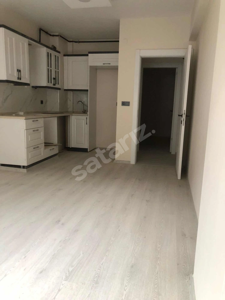 MANİSA MURADİYE MAH.2+1 ARA KAT İSTASYON CİV. SATILIK DAİRE
