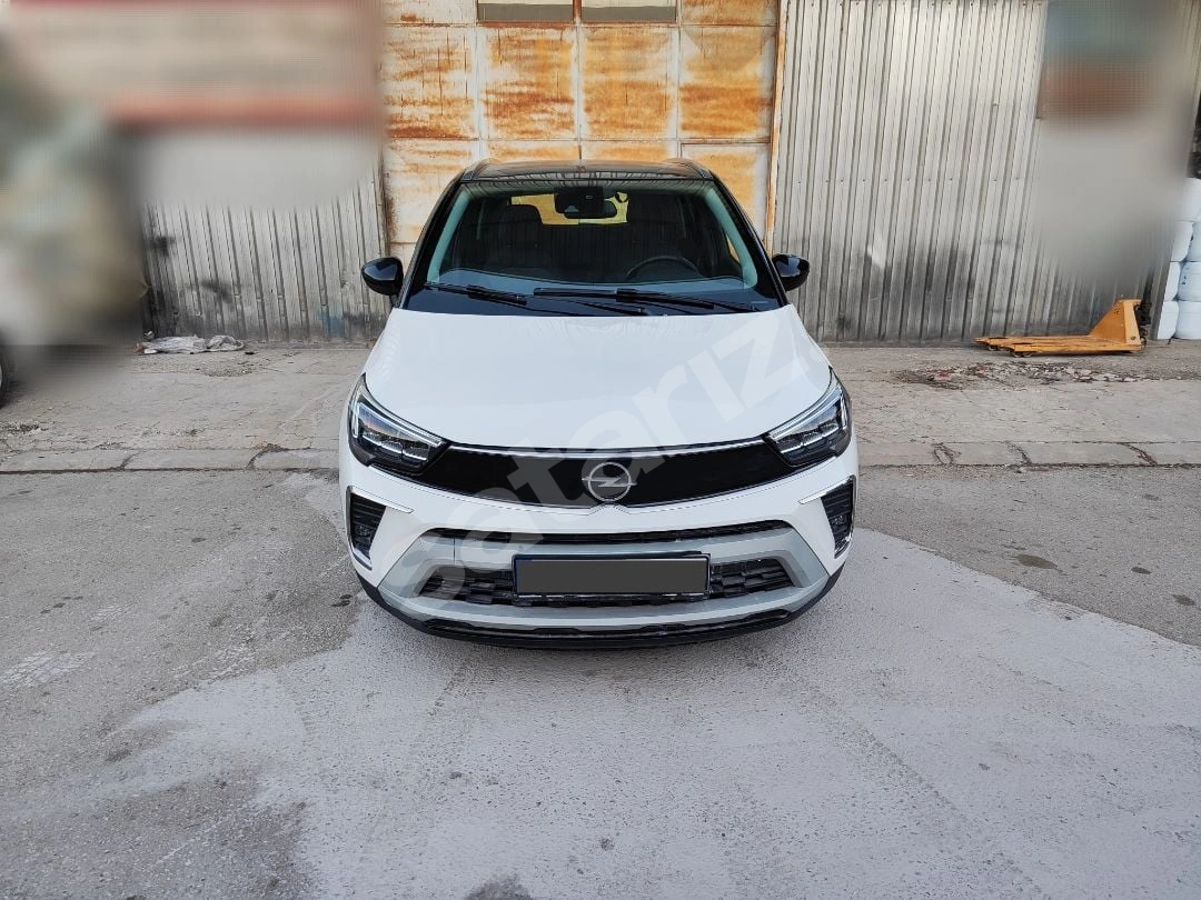 22 bin km 2022 Model Benzin Otomatik Crossland 1.2 T 130 HB