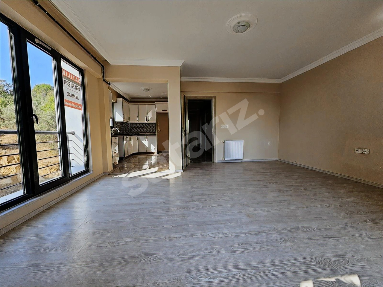 AY EMLAK'TAN ARMUTLU YILANDAR MEVKİİNDE YENİ MASRAFSIZ 2+1 DAİRE