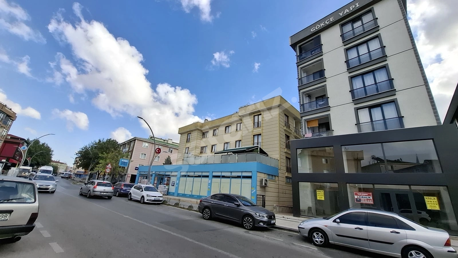 TUZLA EMİROĞLU CADDESİ POTANSİYELİ YÜKSEK 400M2 KİRALIK DÜKKAN