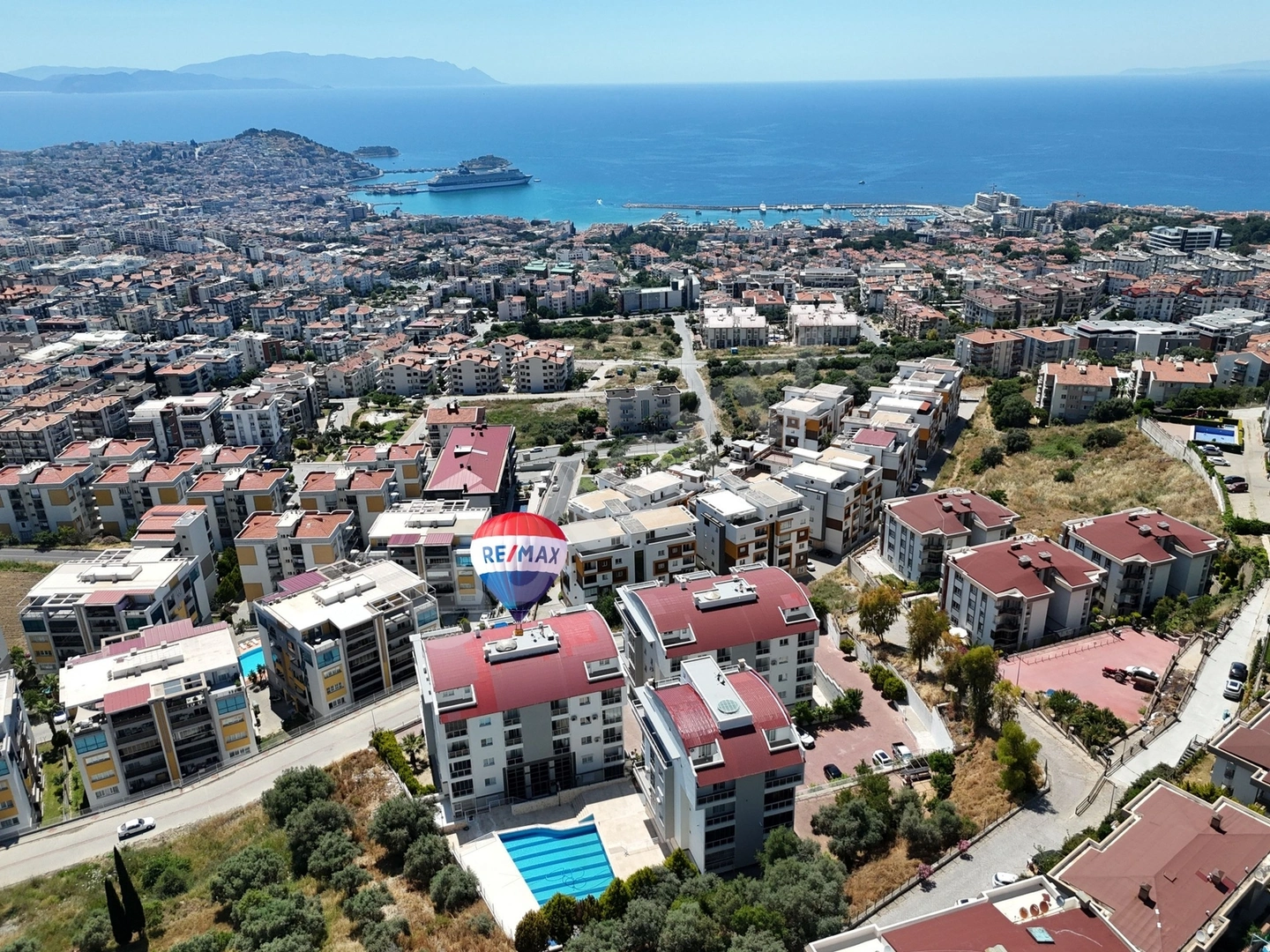 EGE MAHALLESI DIAMOND PANORAMADA SATILIK FERAH 2+1 DAIRE