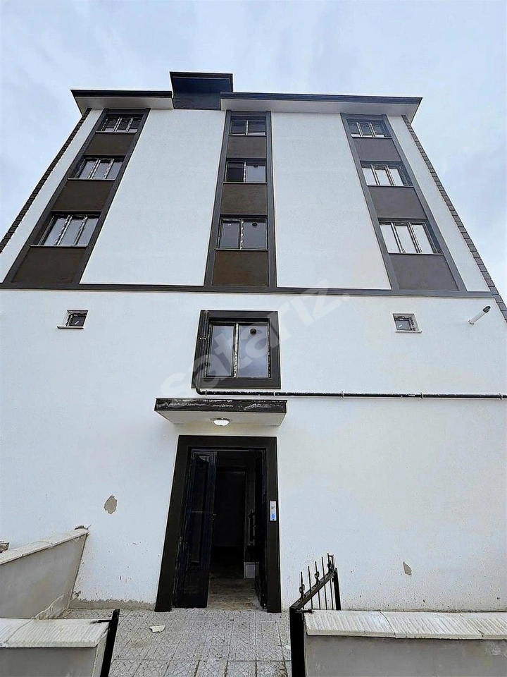 BERLİN EMLAKTAN ARAŞTIRMA HASTANESİ YANI KİRALIK 1+1 DAİRE