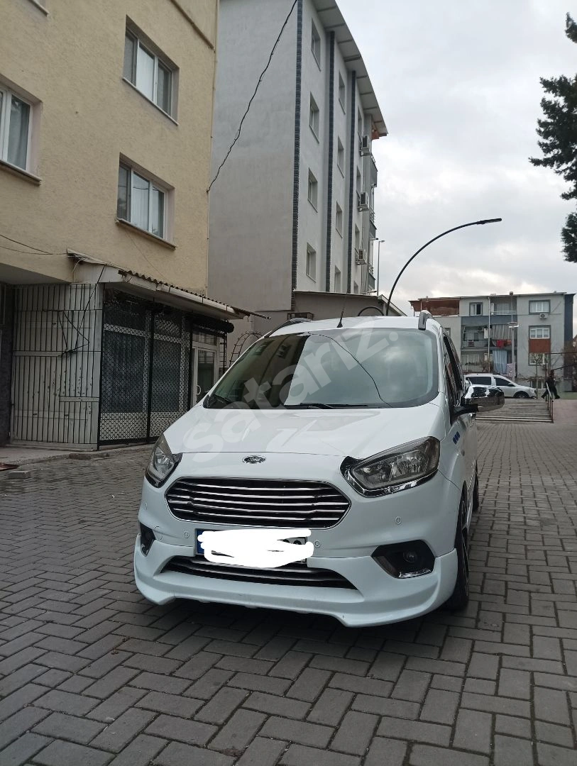 Bireyselden Değişensiz Ford Courier Titanyum Plus
