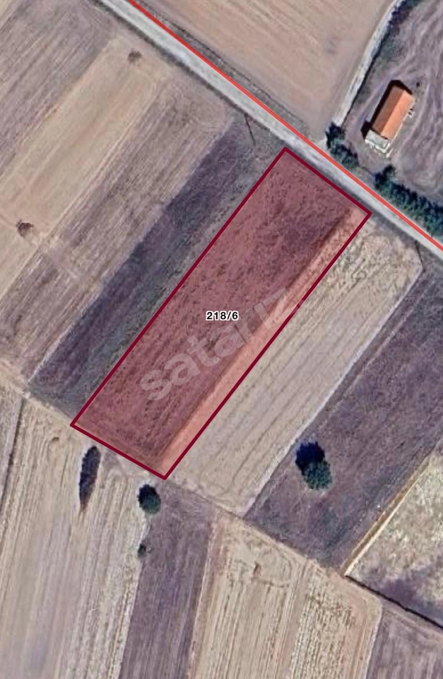 Uzunköprü'de Ev Yapmaya Uygun, Verimli Tarla