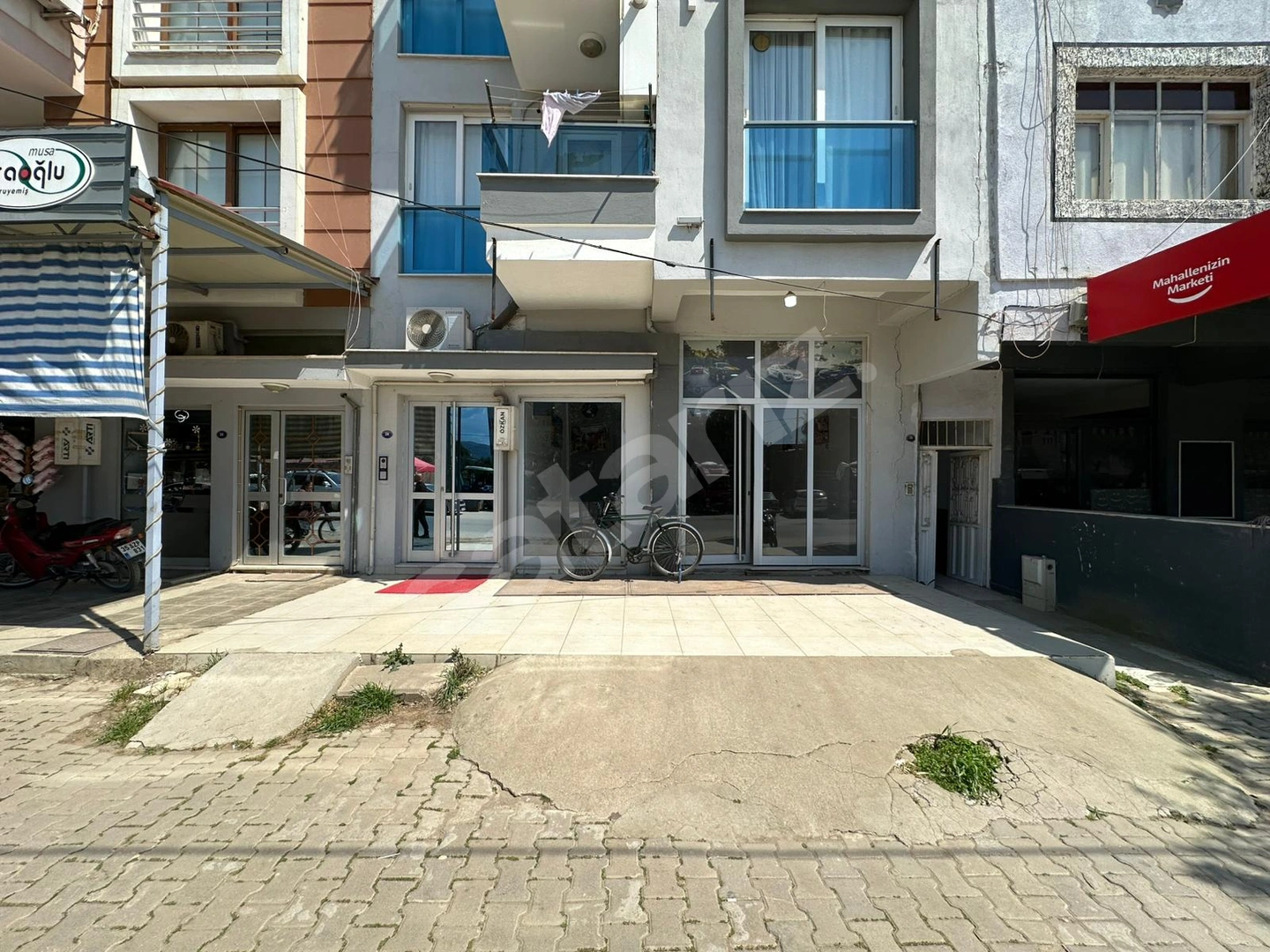 MİMAR SİNAN MAH ANA CADDE ÜZERİ, BAHÇELİ, 253m² SATILIK DÜKKAN