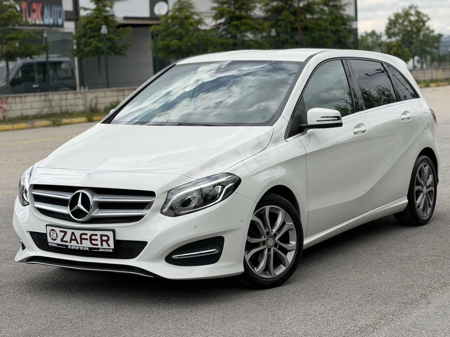 ZAFERDEN 2014 MERCEDES B180CDI URBAN 7G-DCT 109BG MAKYAJLI