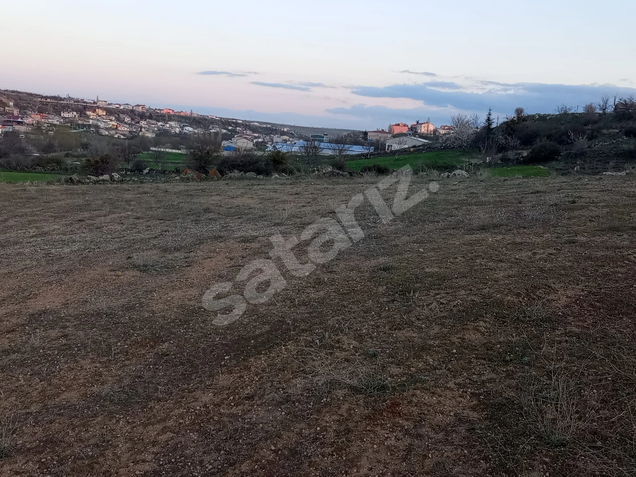 KURUKÖPRÜ'DE 137 M2 SATILIK TARLA