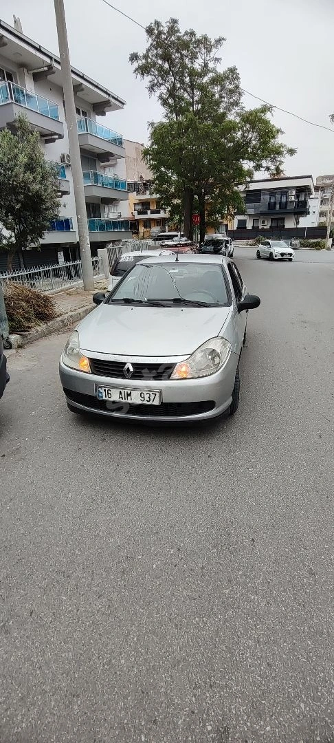 Sahibinden 2010 Model Renault SYMBOL 3-4 Parça Boya Değişen Yok