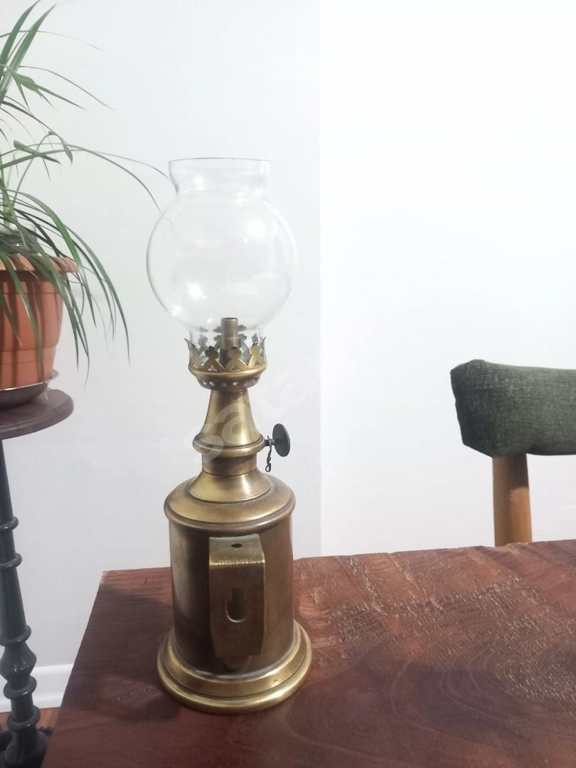 Asırlık Fransız Gaz Lambası