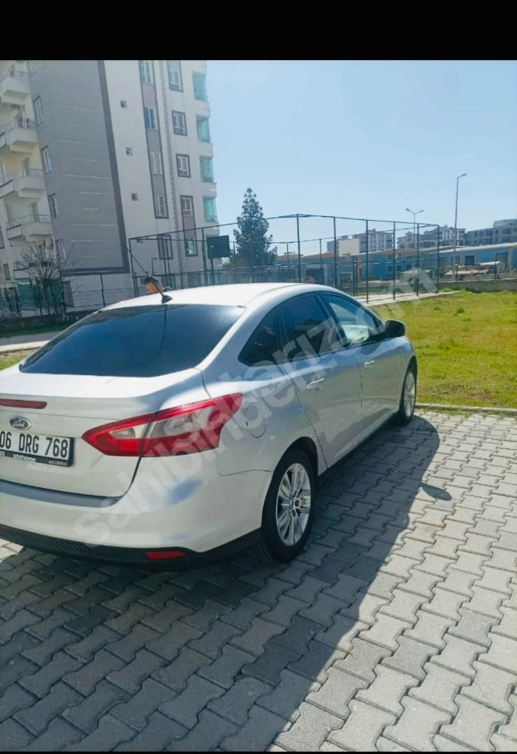 ÇOK ÇOK TEMİZ ORJİNAL 5 YILLIK AİLE ARACI SATILIKTIR