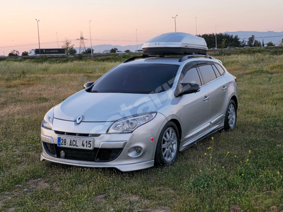 T.C EN TEMİZ MEGANI 1.5dci