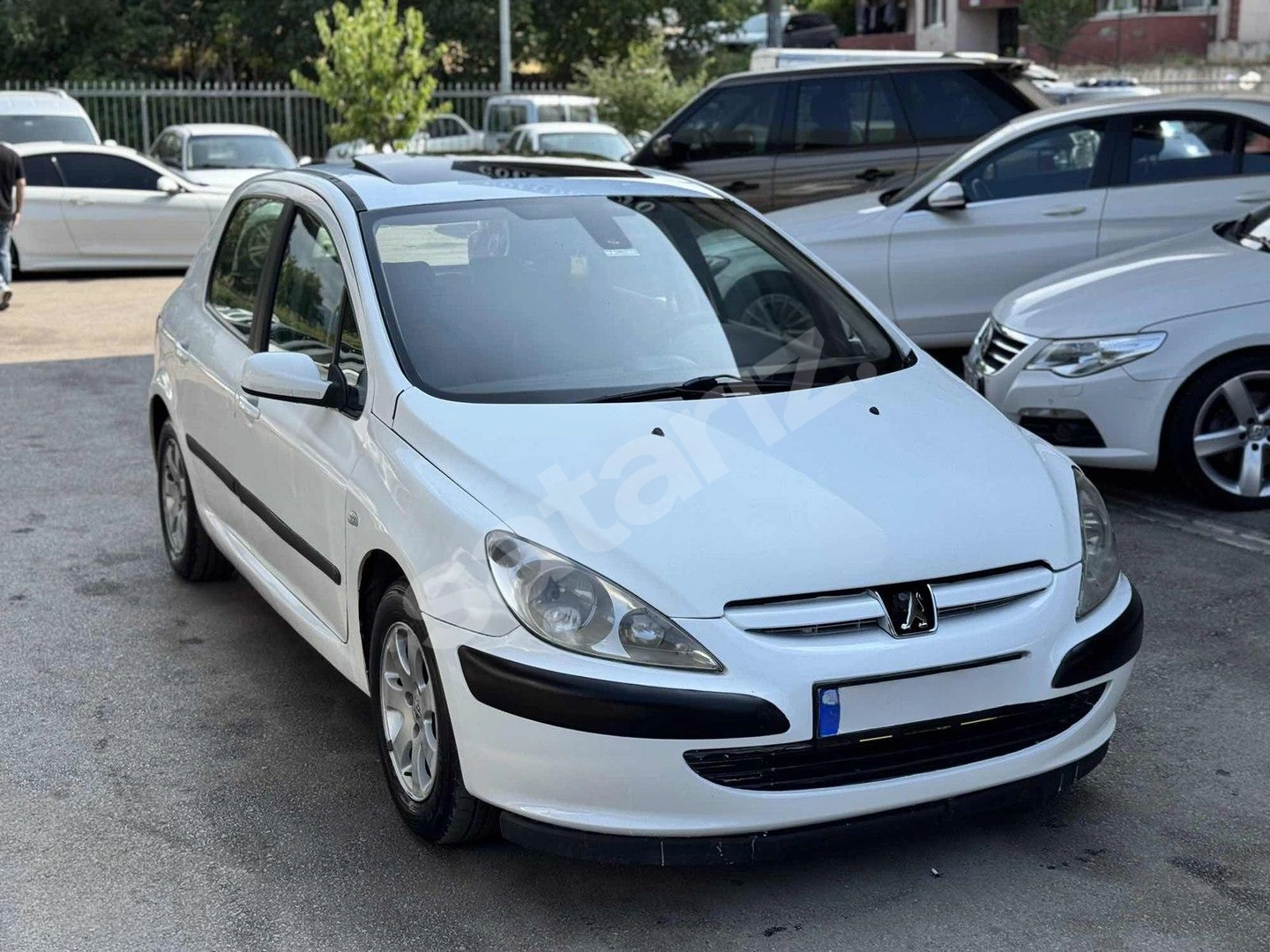 DEĞİŞENSİZ OTOMATİK SUNROOFLU