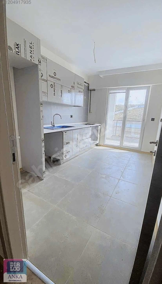 CAM BALKONLU ONA221 SİTESİNDE HAVUZLU KİRALIK 3+1 DAİRE