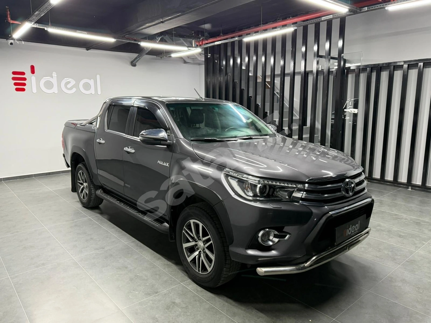 İdeal'den Toyota Hi-Lux 2.4 D-4D 4x4 Hi-Cruiser