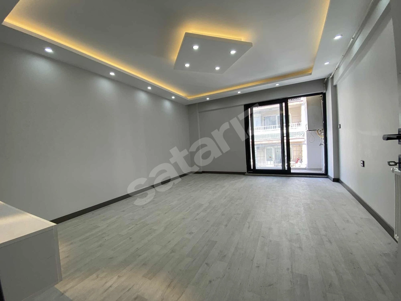 Manisa Şehzadeler Yarhasanlar Mah. Full Lüks 3+1 Arakat Satılık