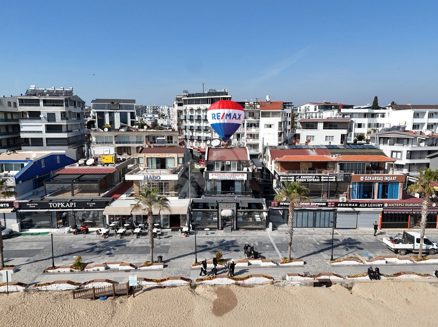 DİDİM ALTINKUM DA DENİZE SIFIR MÜSTAKİİL 3 KATLI KAFE RESTORANT VE KONUT