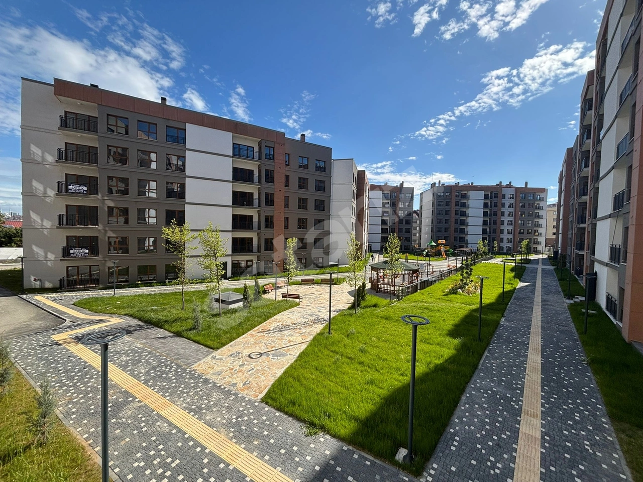 KAĞITHANE TOKİ HİZMET SİTESİ 2+1 SATILIK ŞIK DAİRE