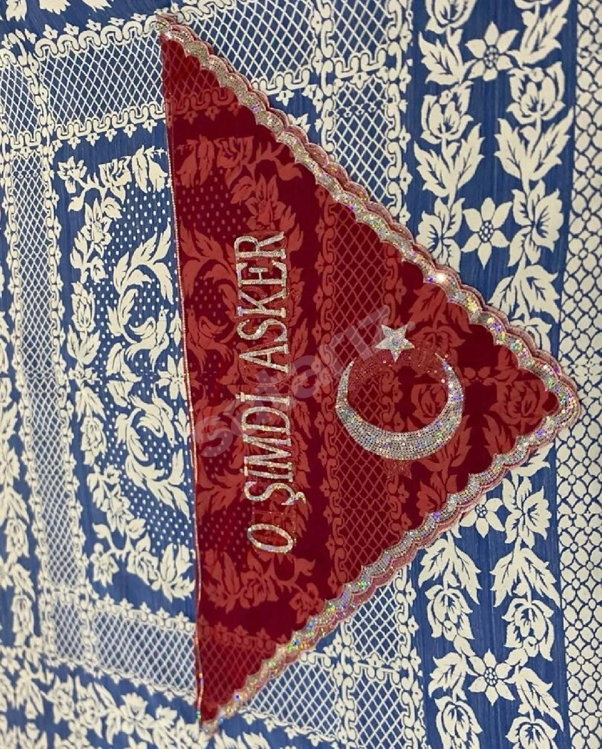 100/100 Türk Bayrak Temalı Asker Eğlencesi Duvağı