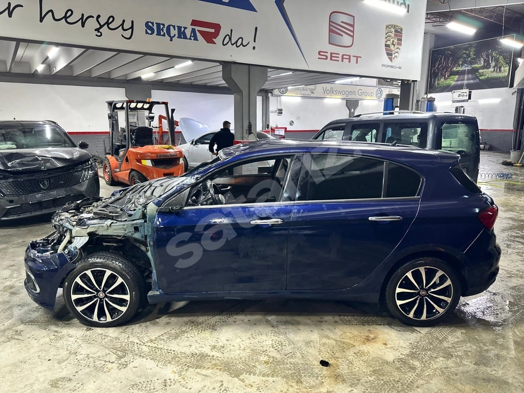 PLAKALI RUHSATLI 2016 EGEA 1.6 DİZEL OTOMATİK LOUNGE PLUS