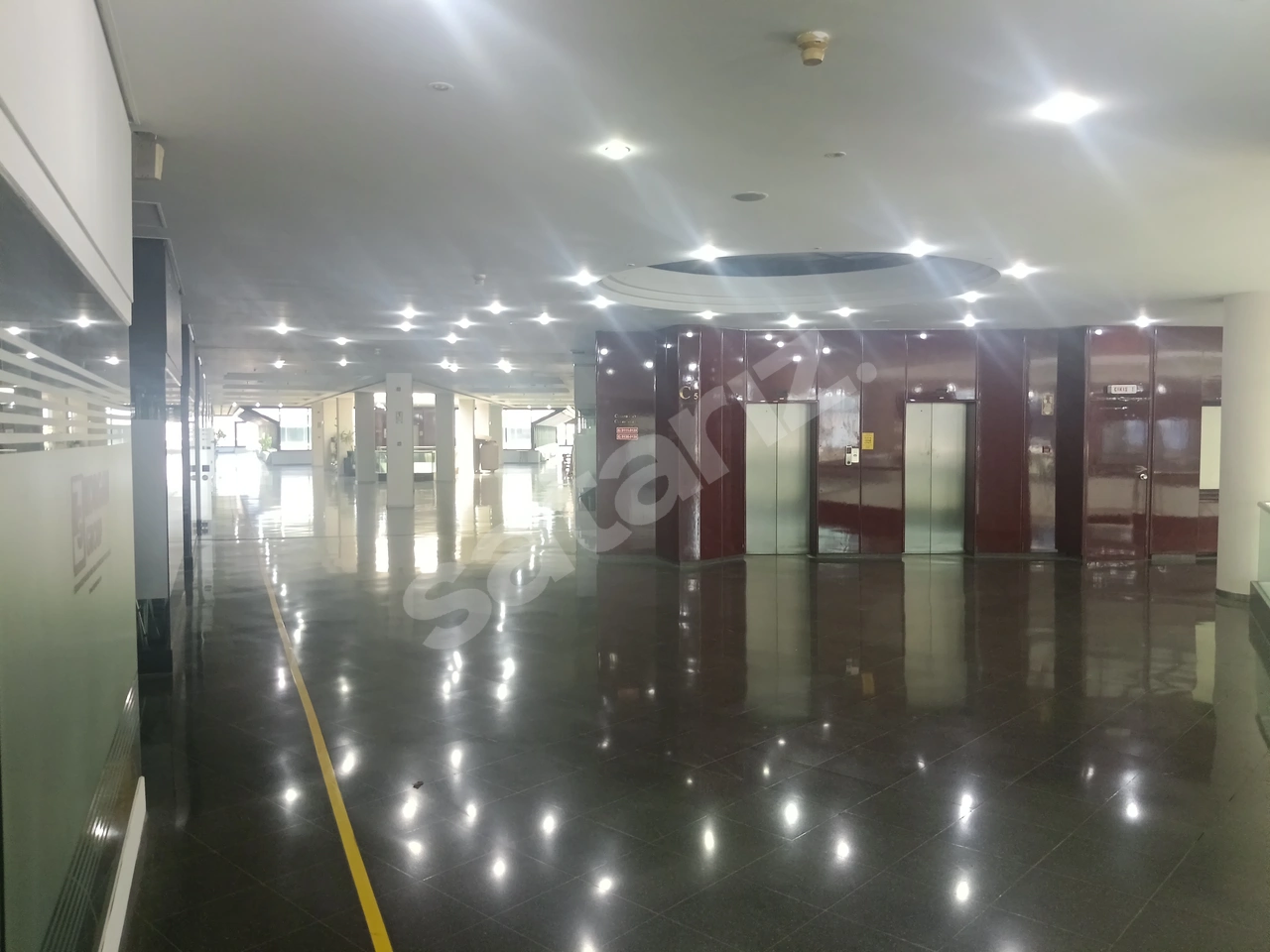 Bursa Buttim Ticaret Merkezi Kiralık Camlı Ofis