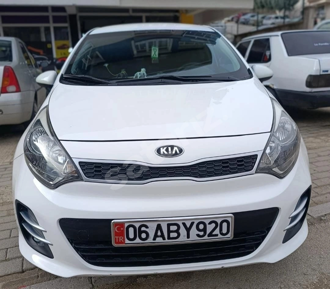 TEMİZ DÜŞÜK KM AİLE ARACİ