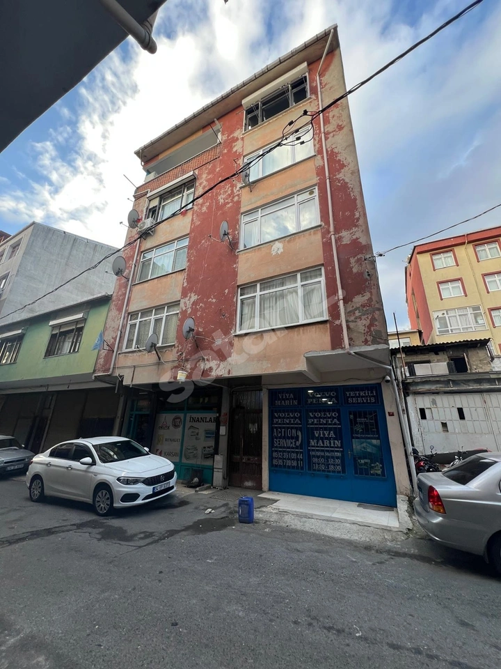 SARIYER MERKEZDE 170M2- 4.KAT-4+1 BALKONLU ÖNÜ AÇIK FERAH DAİRE