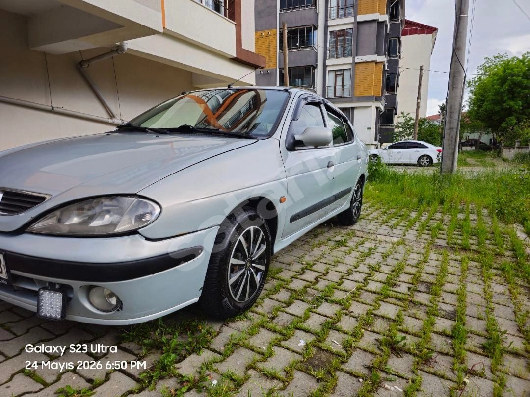 Acil Satılık Megane 1