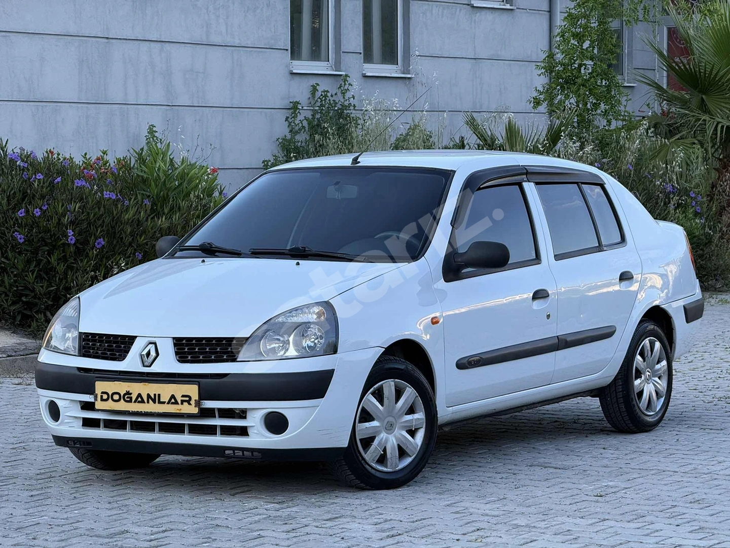 DOĞANLAR'DAN 2004 CLİO- 1,5 DCİ -ALİZE- KLİMA-220,000 KM