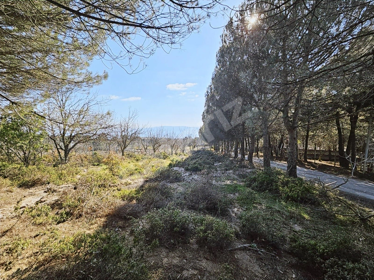 AY EMLAK'TAN ARMUTLU MECİDİYEKÖY DE İMARLI 675 m2 ARSA