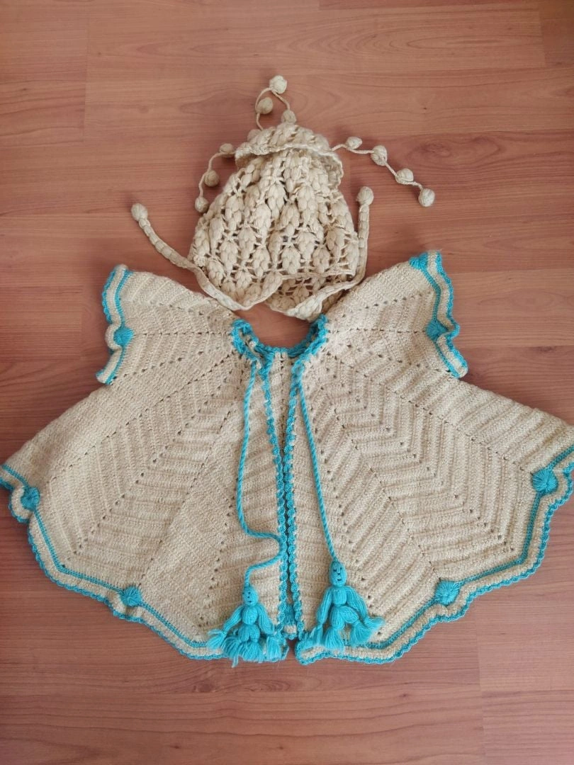 Bebek Pelerini Hırkası Sıfır Gibi El İşi
