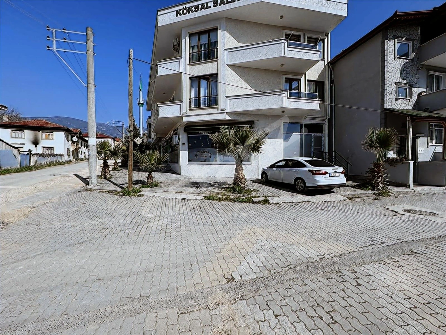 PAMUKOVA ELPEREK MAHALESİNDE SATILIK 3 ADET DÜKKAN