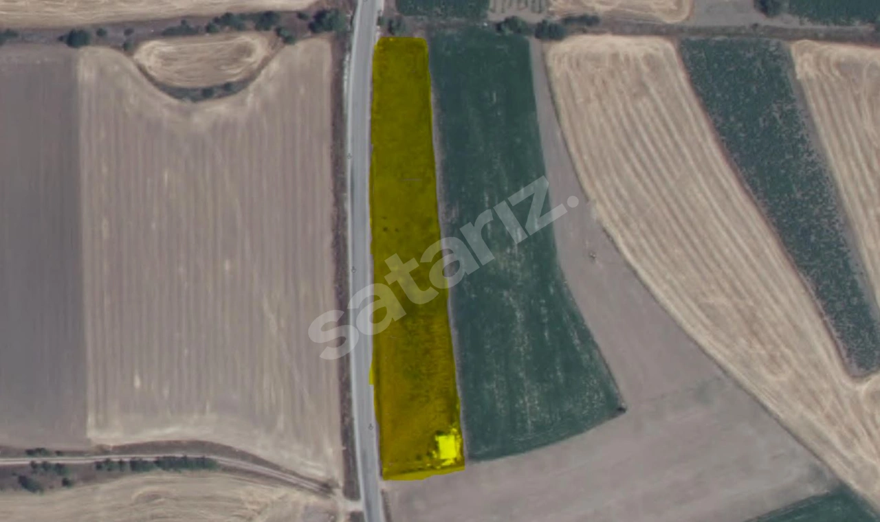KARAHALLI YOLU ÜZERİ HOCALAR KÖYÜ 5800m² KULÜBE VE SULU TARLA